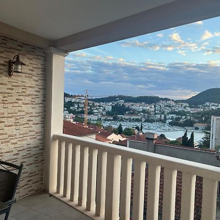 Apartment Violeta 1 With Private Terrace Дубровник Екстер'єр фото